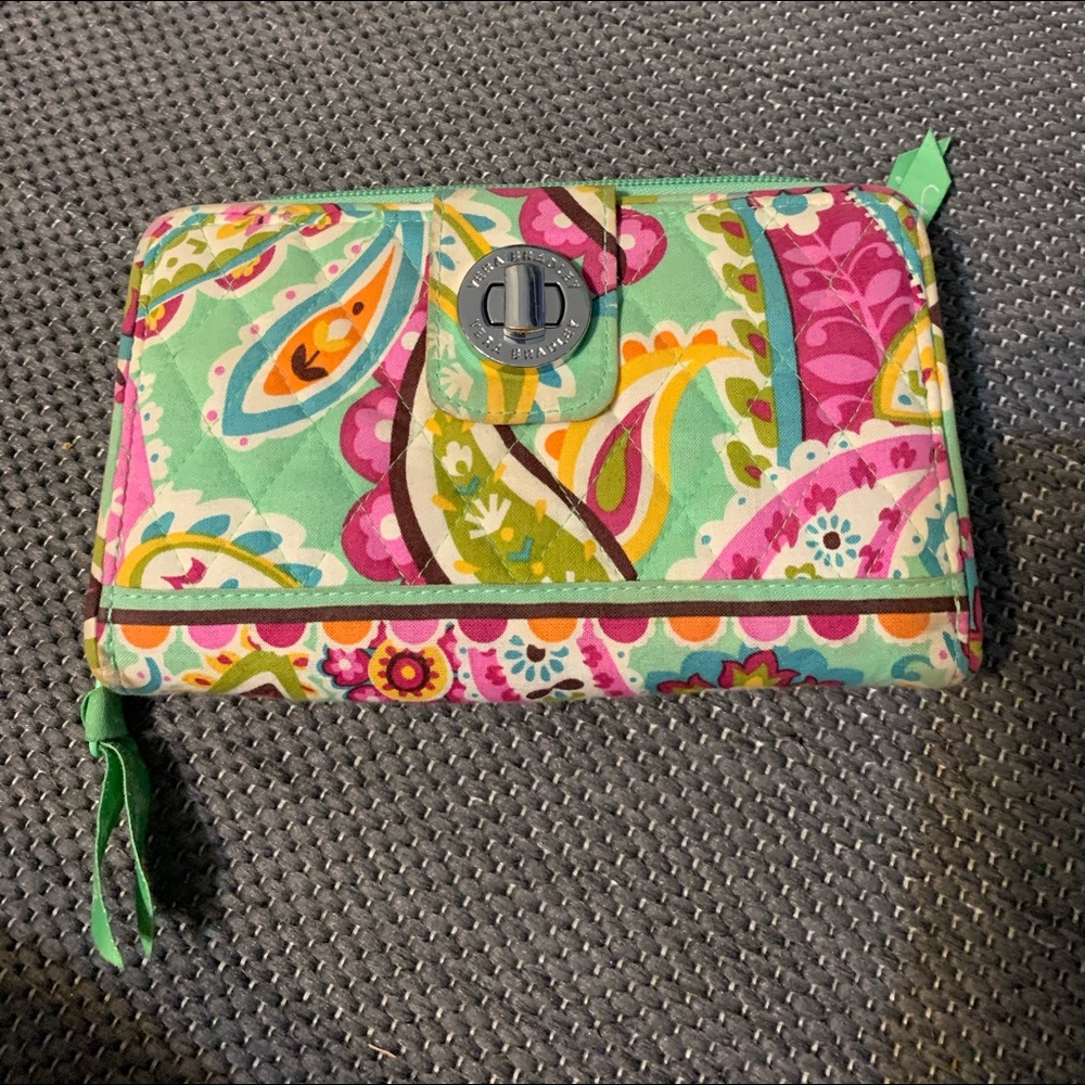 Vera Bradley ziplock wallet